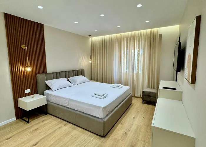 호텔 E&r At Myslym Shyri 티라나