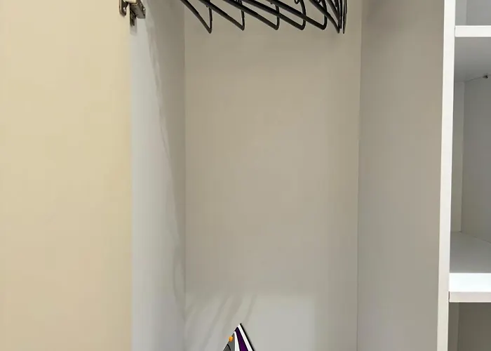 E&r At Myslym Shyri Tirana